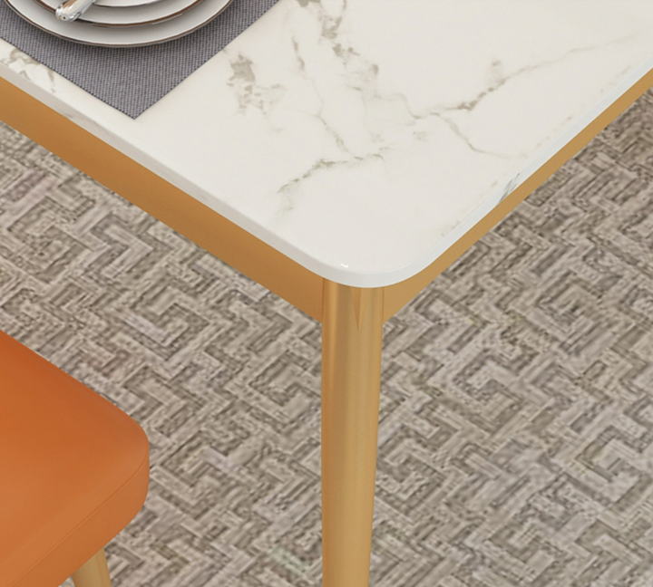 dining table .. طاولة طعام
