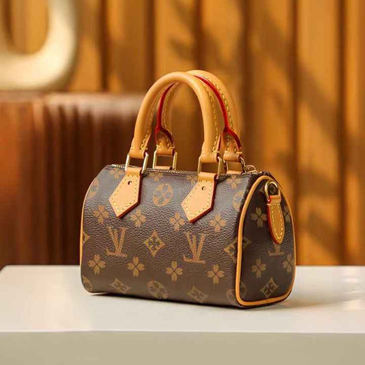Modern luxury women's handbags 