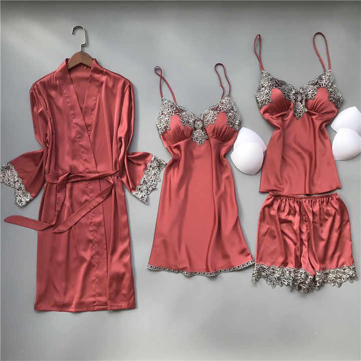 Women's sleepwear 