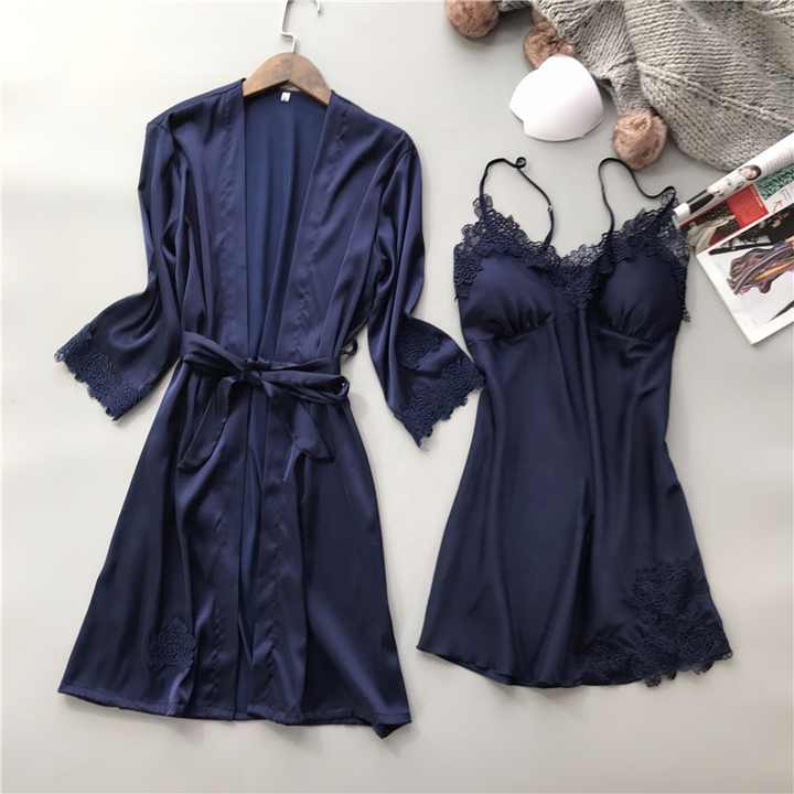 Women's sleepwear 