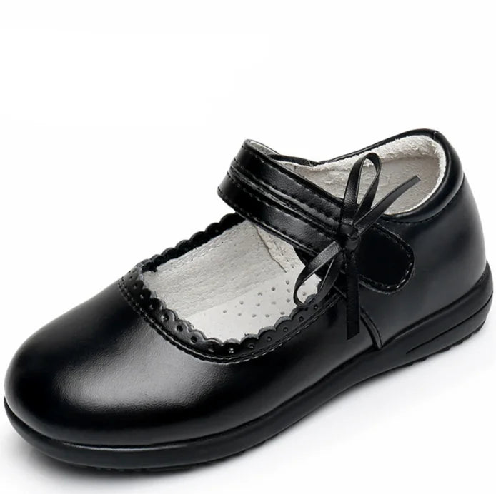 Classic girls flat shoes 