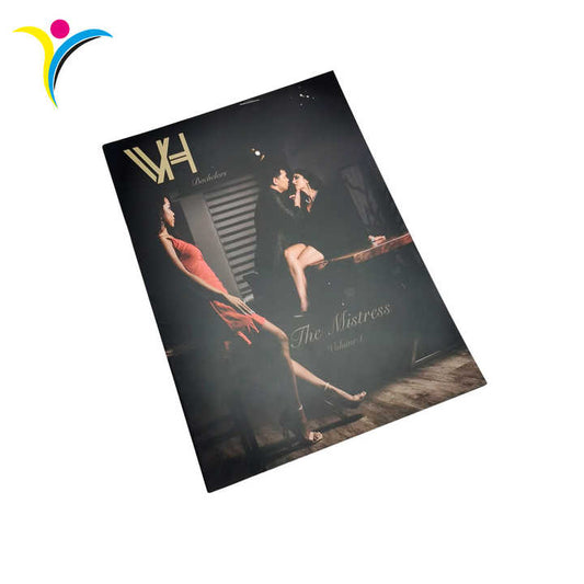 A4 نموذج مخصص أزياء مجلة كتيب طباعة السرج روايات