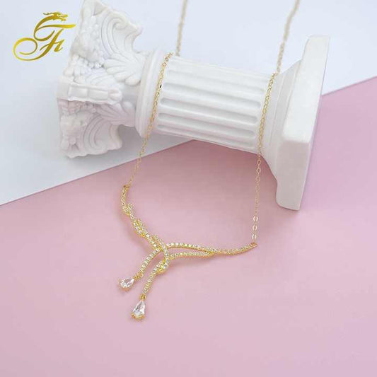 قلادات نسائيه بسيطة من الذهب