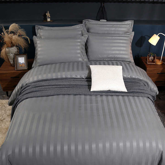 مجموعة غطاء لحاف بشريطي حديث للفنادق . Modern Luxury Hotel Stripe Duvet Cover Set Available in