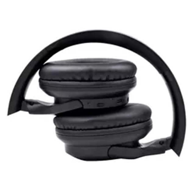 For headphones . لسماعاته