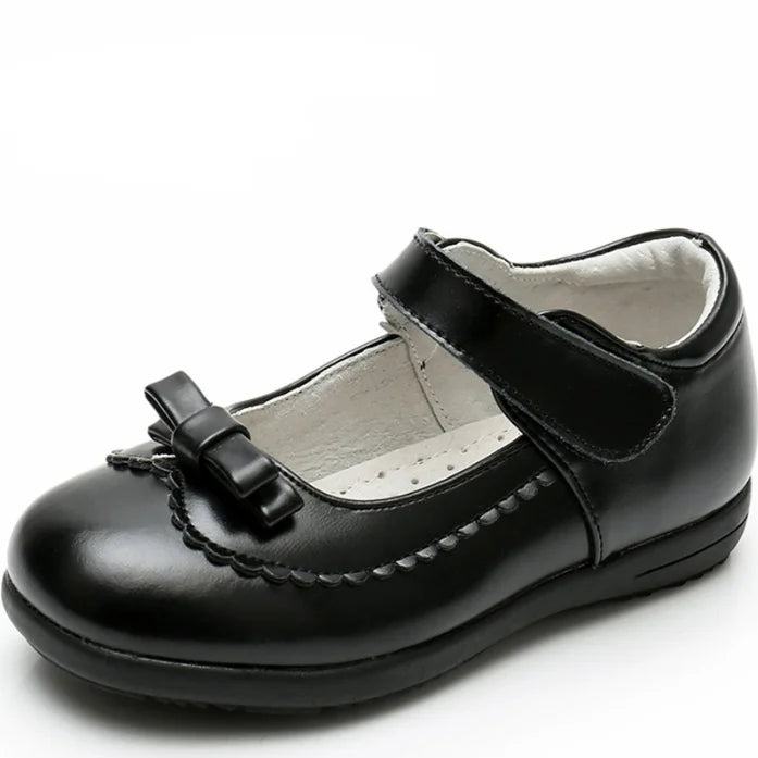 Classic girls flat shoes 