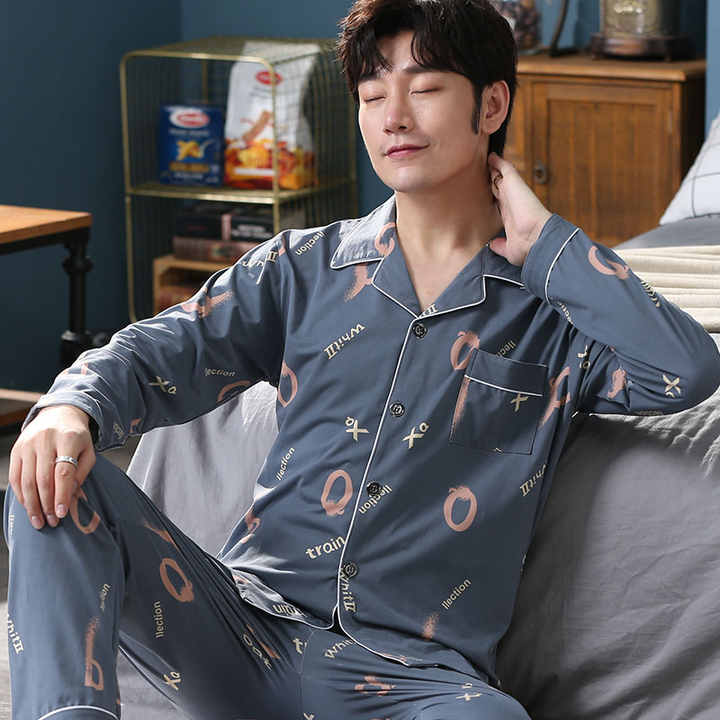 Men's long-sleeved sleepwear 