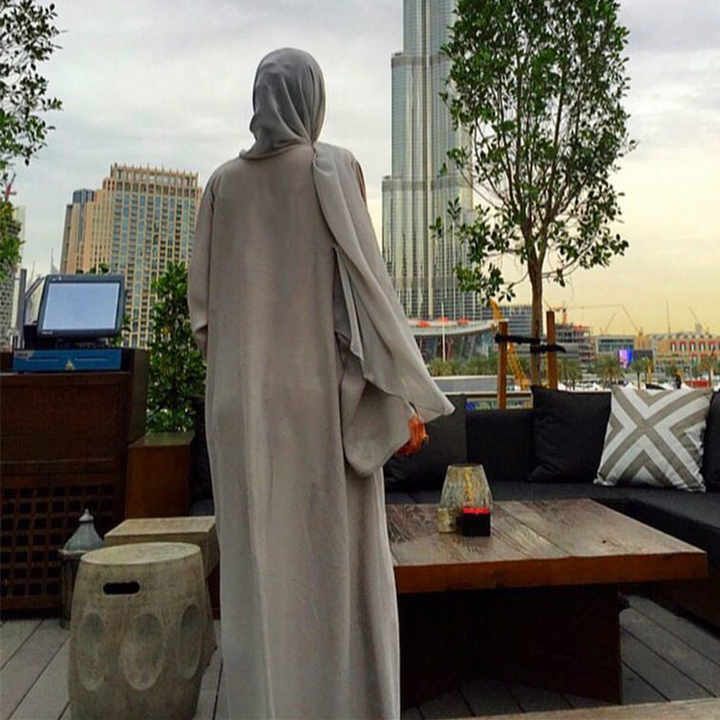 عباية ملونة للنساء