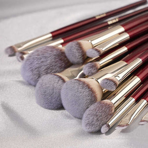 makeup brushes 