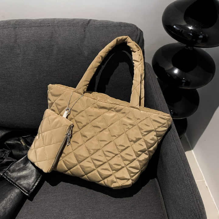 Women's handbags 