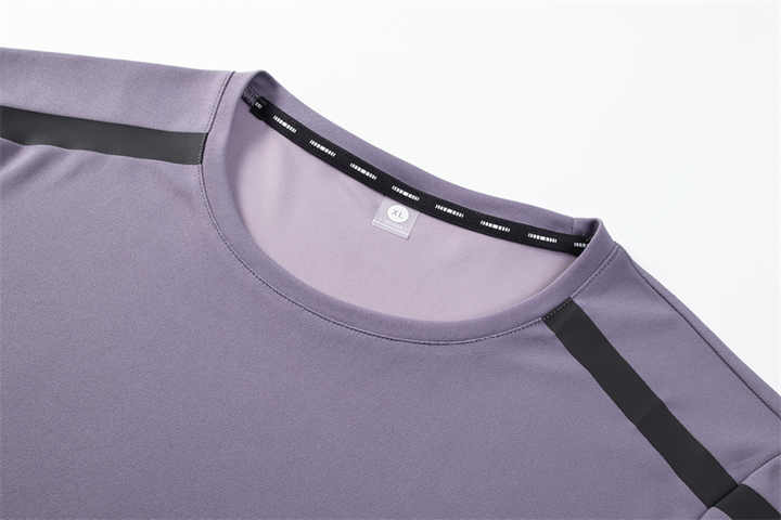 Delicate men's t-shirt