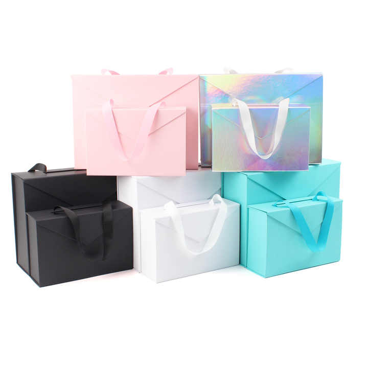 Luxury Apparel Packaging Boxes 