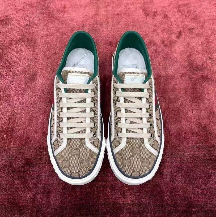 High quality women's joggers for outings