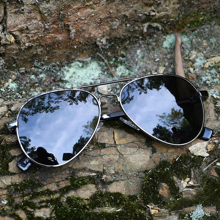 Polarized sunglasses