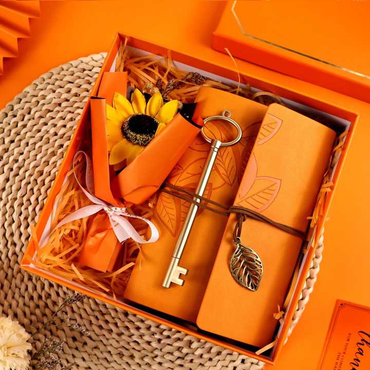 هدايا iStapromo مجموعة هدايا ترويجية فاخرة . iStapromo Gifts Luxury Business Promotional Gift Set