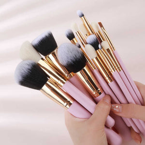 makeup brushes 