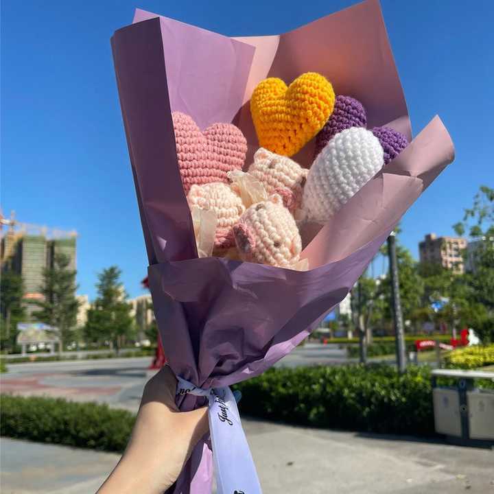 Hand Knitted Flower Yarn Crochet- زهور محبوكة يدويًا