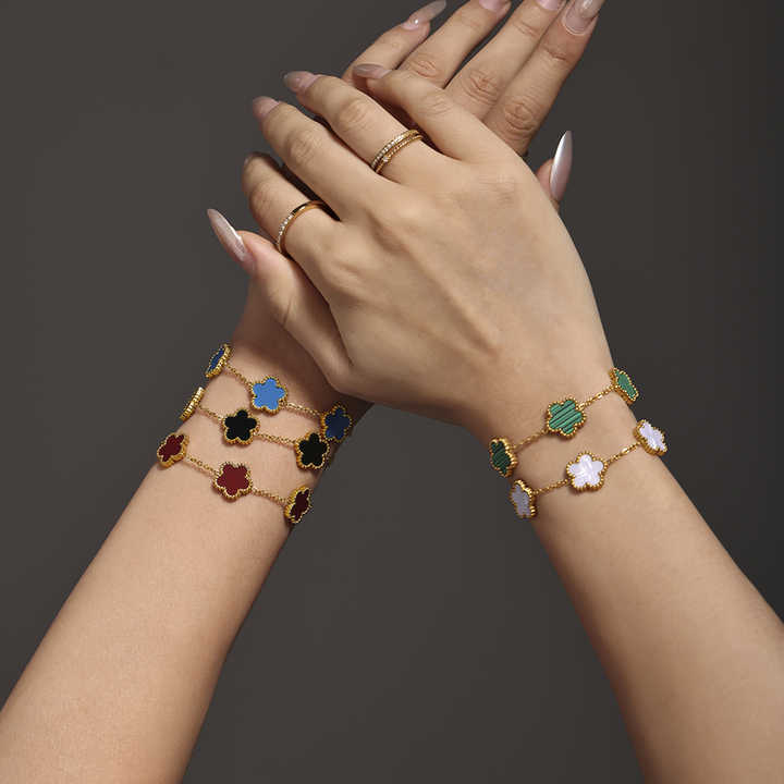 Multi-colored bracelet for women 