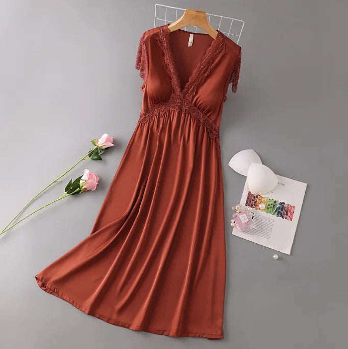 بيجامة نوم نسائية مثيرة