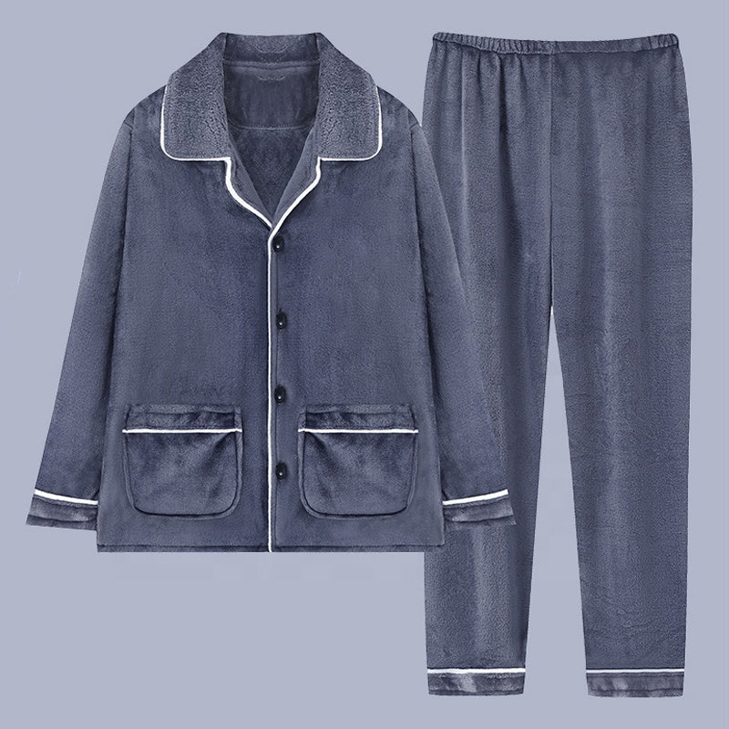 بدلات نوم رجال كم طويل