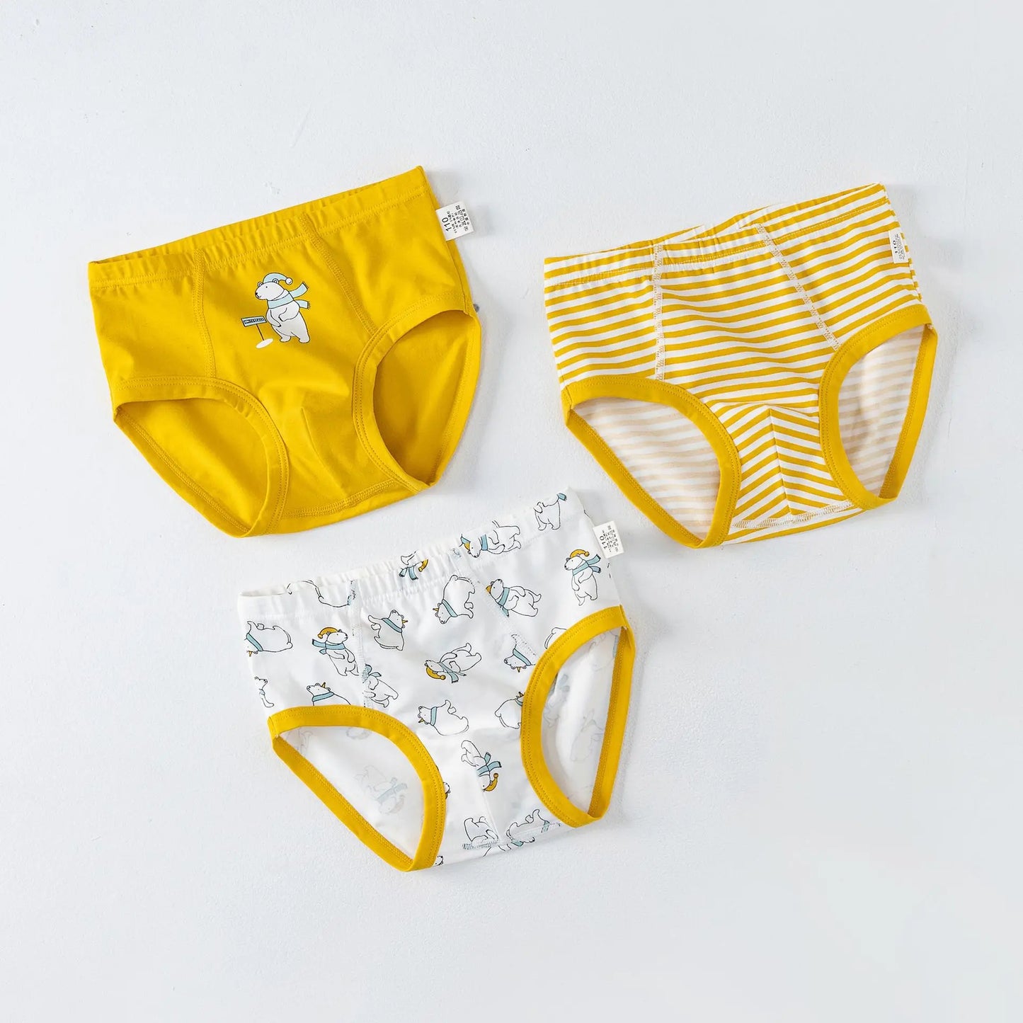 ملابس داخلية اطفال