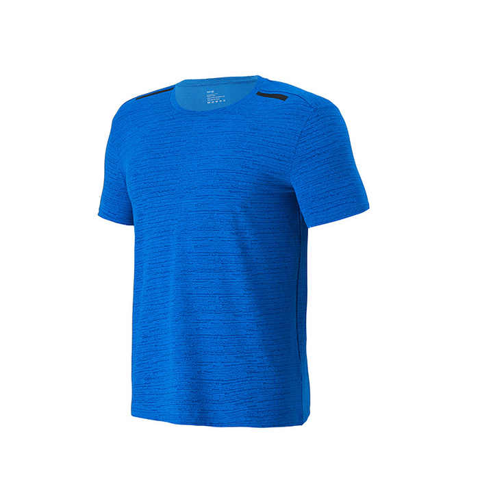 Men's quick-drying T-shirt. 