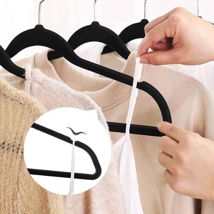 High quality velvet hanger 
