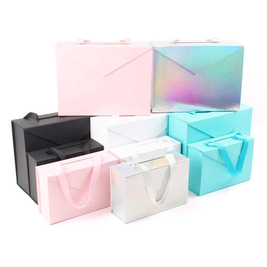صناديق تغليف ملابس فاخرة-Apparel Packaging Boxes