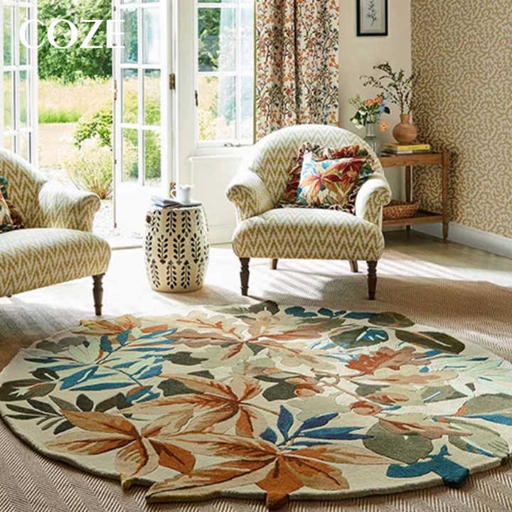 Classic round rug . سجادة مستديرة كلاسيكية