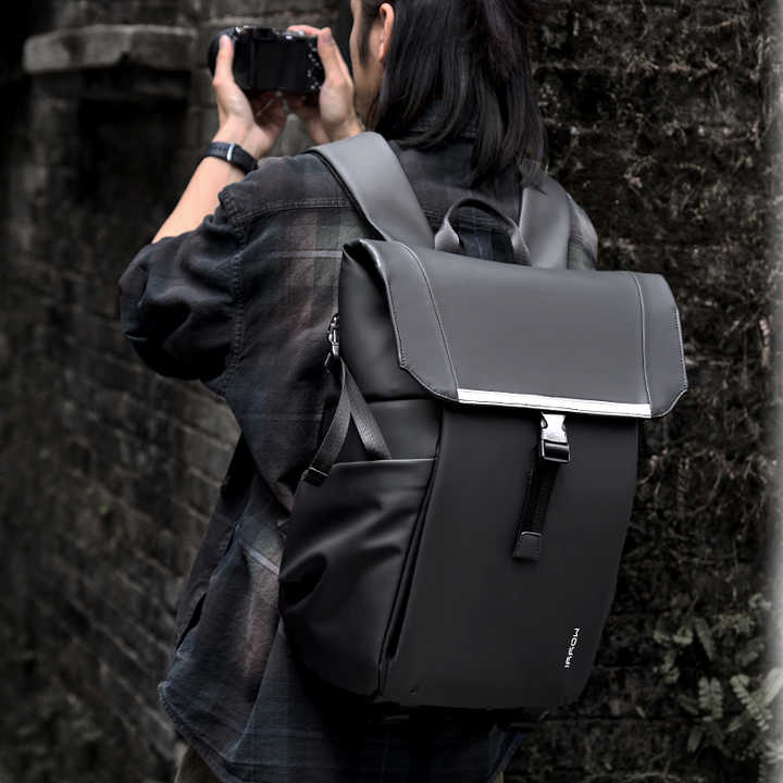 MOYYI DSLR Camera Backpack Large Capacity PVC 