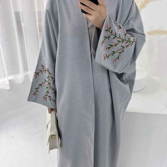 عبايات نسائيه ملونه