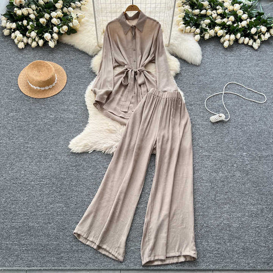 بدلات نسائية للسفر