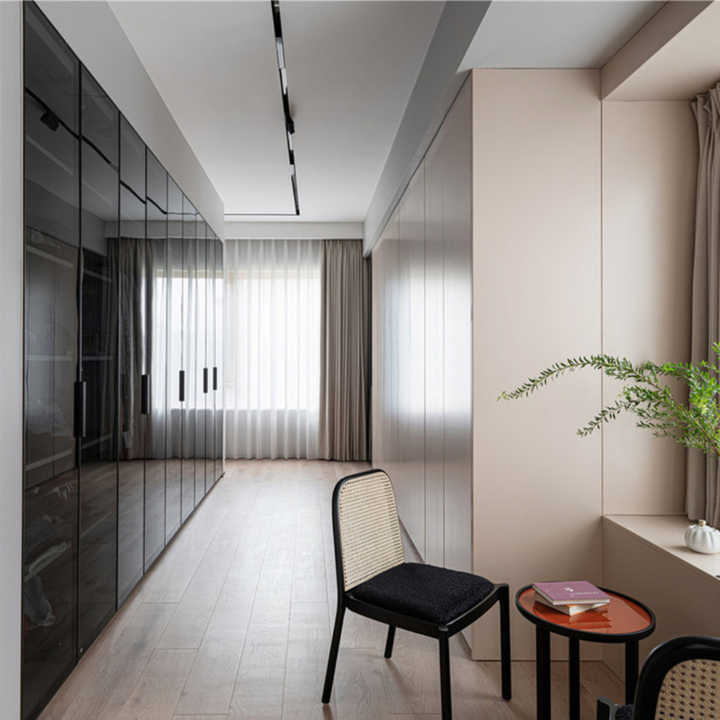 High-End Elegant Luxury Solid Wood Modular Wardrobe 