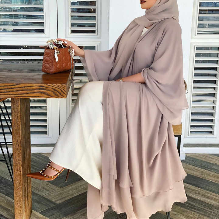 عباية ملونة مفتوحة