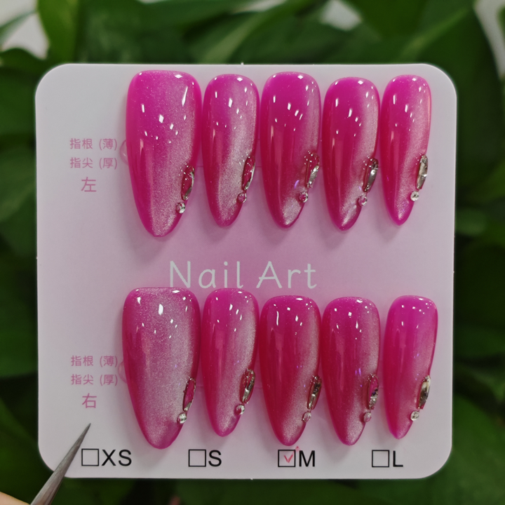 long artificial nails 
