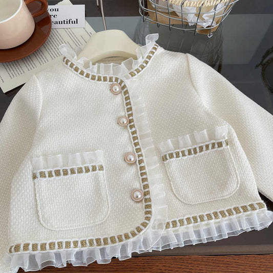 بدلة جديدة للفتيات