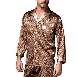 بدلات نوم رجال كم طويل