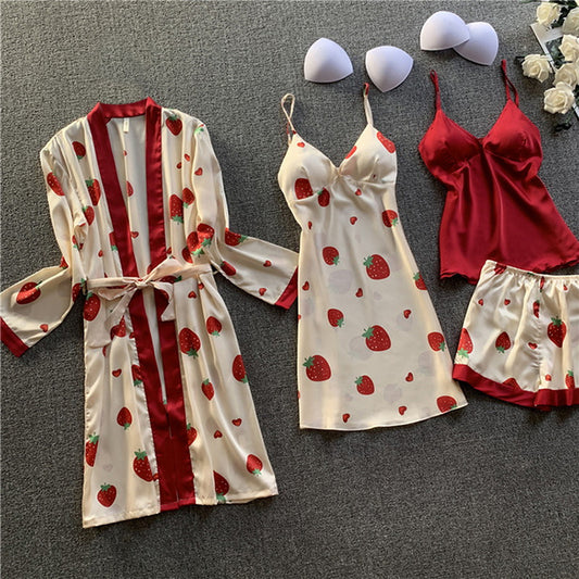 طقم نوم نسائي