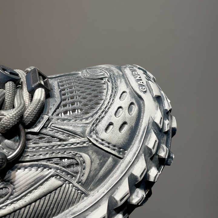 أحذية رياضية للأطفال  children's sneakers