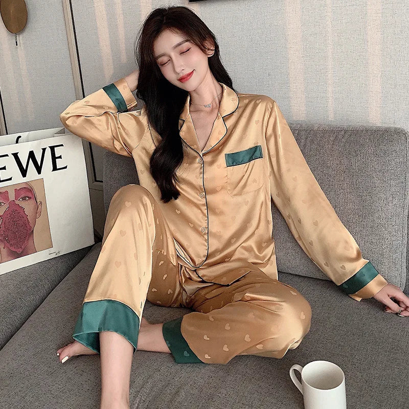 Women's long-sleeved pajamas 