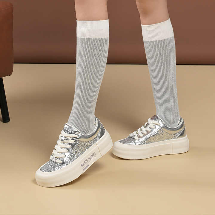 Women's canvas shoes 