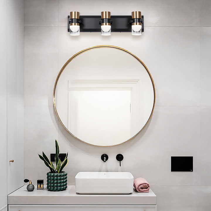 bedroom mirror 