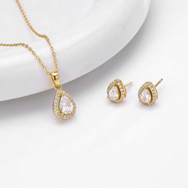 Luxury Accessories - Pendant Earrings Necklace Boutique 