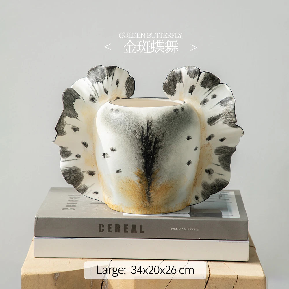 مزهرية على شكل فراشة-butterfly vase