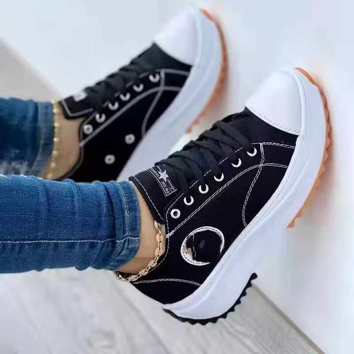 أحذيه رياضيه بنات