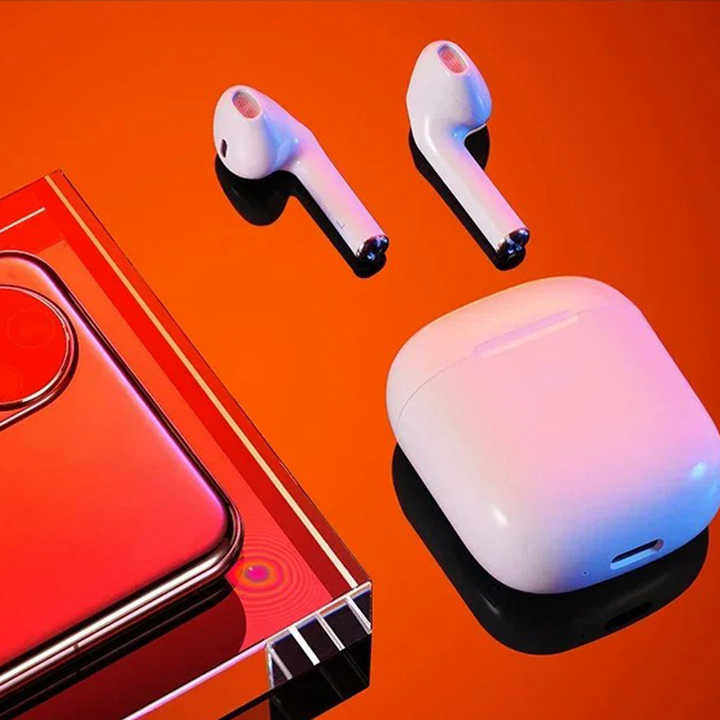 headphones . سماعات