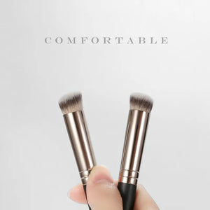 Pro Small Foundation Brush 