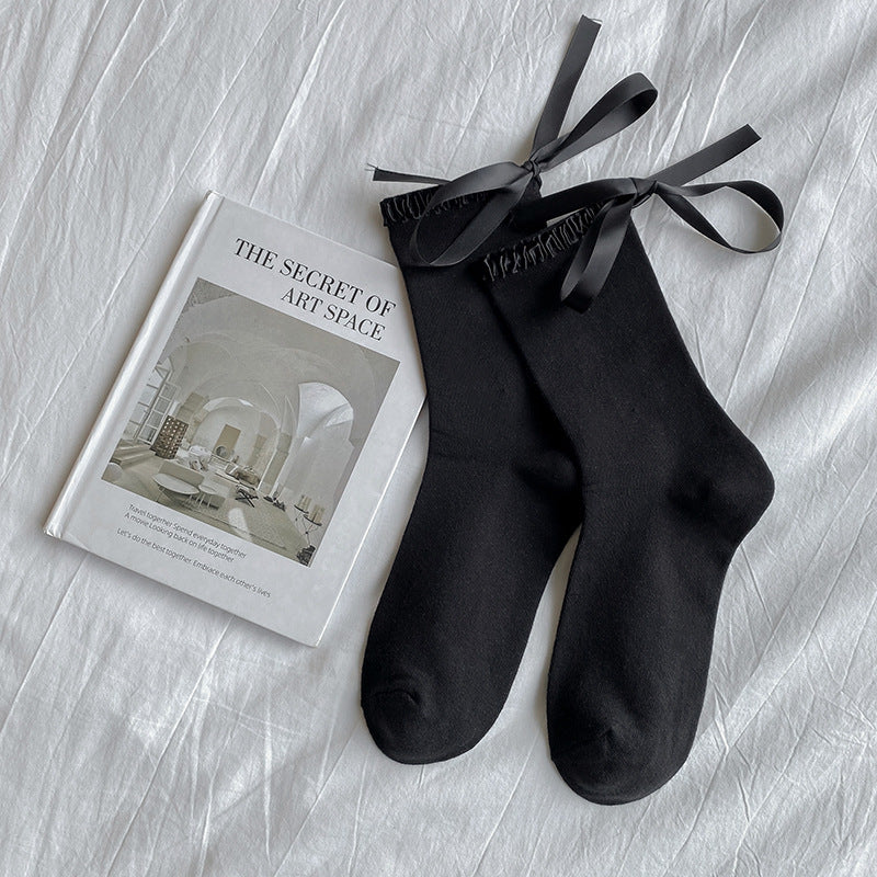 جوارب نسائيه