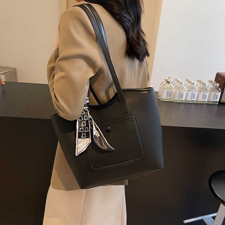 Luxury Women's Large Capacity Handbag 