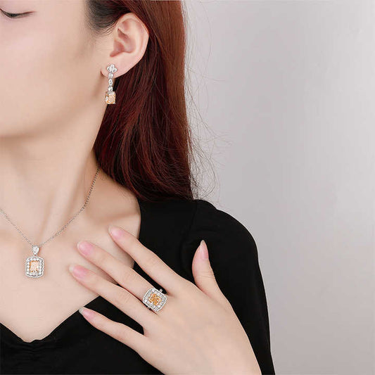 قلادات نسائيه